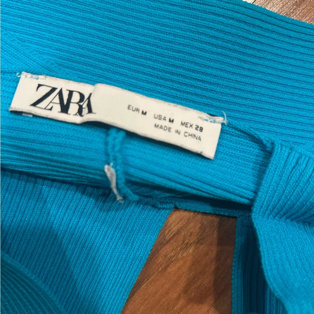 Zara Ribbed Crop Top Women’s Size Medium - Picture 7 of 7